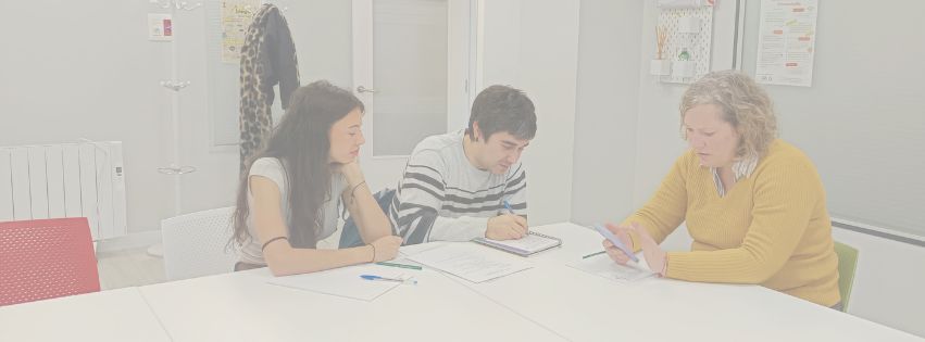 ¡Damos la bienvenida a una nueva estudiante en prácticas!